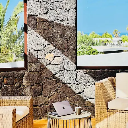 Canaryislandshost I Marquesa *