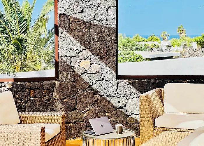 Canaryislandshost I Marquesa *